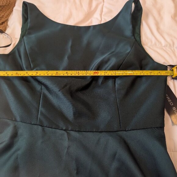 ALFRED SUNG Bateau Neck Satin High Low Cocktail Dress In Hunter Green - Picture 3 of 6